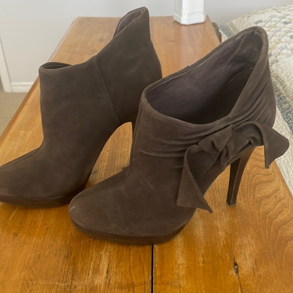 Suede Aldo brown ankle boots - Picture 1 of 1